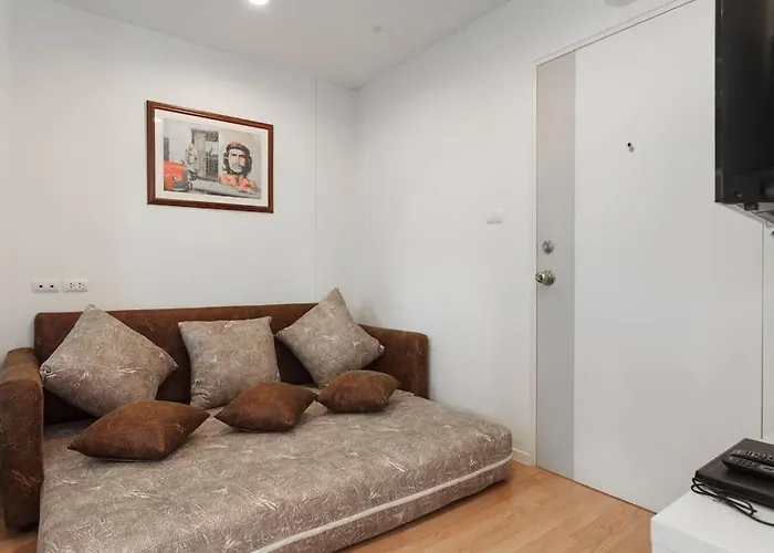 Fully Furnished *